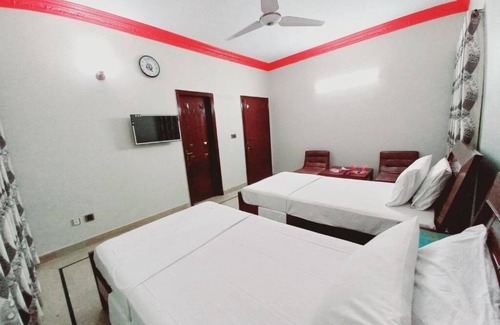 Gulshan-E-Jamal Hotel | Cosy Inn Guest House : Deluxe Twin Roomn
