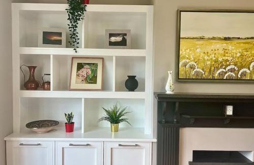 Grimsby House | Cosy Modern Grimsby Home