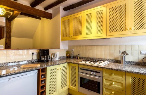 Albunuelas Cottage | Cosy restored rural house