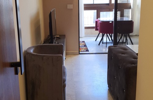 Mansourieh Apartment | Cosy studio.
