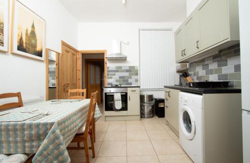 Everton Apartment | Cosy Studio Near Goodison & Anfield, Liverpool