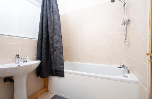 Everton Apartment | Cosy Studio Near Goodison & Anfield, Liverpool