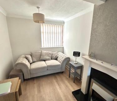 Hull House | Cosy stylish house West Hull