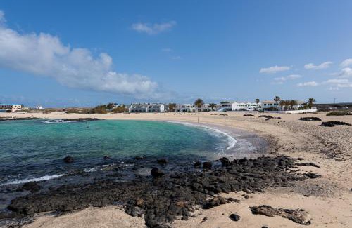 Los Lagos Apartment | Cotillo Beachfront Escape