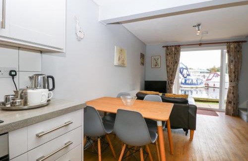 Hoveton House | Cotman Cottage