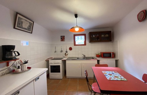 La Poterie-Cap-d'Antifer House | Cottage near Étretat Cliffs with Private Garden