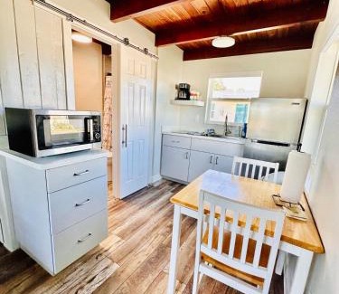 Tavares House | Cottage 33, Pineapple Place - Dora Canal Court - a downtown, waterfront community