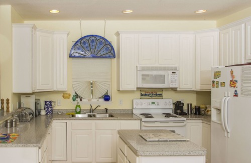 Lakeside Cottage | Cottage Custom built by owner plus 4 person golf cart included