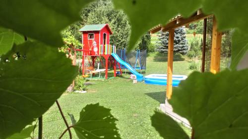 Zenica-Doboj Canton House | Cottage Forest Stream