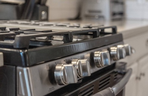 Historic District House | Cottage in the Heart of Downtown Beaufort Historic Area 5-min walk to River!