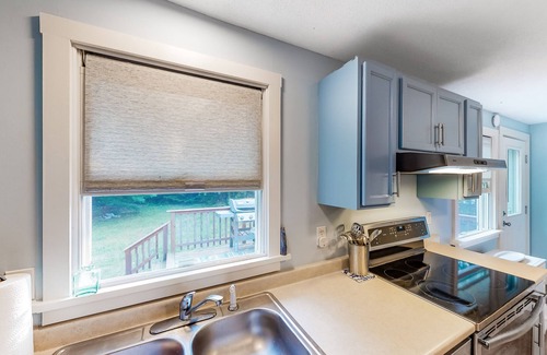 Otter Creek House | Cottage in the middle of Acadia with great deck - near trails, town & beaches