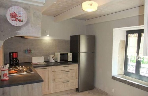 La Rosiere Cottage | Cottage in Vosges nature, pets allowed, terrace, pellet stove