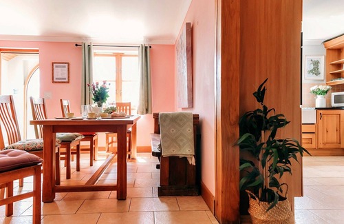 Devils Bridge Cottage | Cottage in Wales near Brecon Beacons Trails