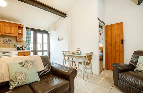 Whitchurch Canonicorum Cottage | Cottage in West Dorset - Smugglers Barn