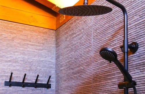 Galdar Cottage | Cottage 'La Cabaña' with Sea View, Shared Pool and Wi-Fi