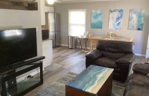 Little River Cottage | Cottage near Little River Waterfront. Pets stay FREE!