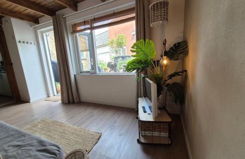 Noordwijk House | cottage near the beach in the center.*