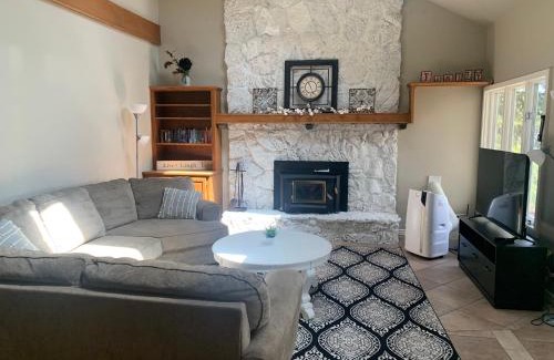 Springfield House | Cottage on the Lake