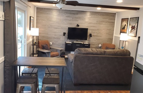 Honor Cottage | "Cottage Pisces, It's all about the water!"