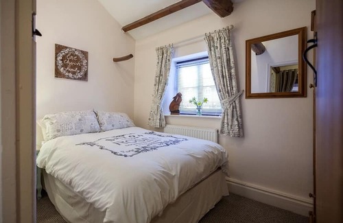 York Cottage | Cottage Private Bathroom at Skipbridge Farm Cottages