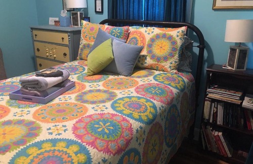 Northeast Kansas City House | Cottage West: A Cozy Bungalow in a Convenient, Central Locale