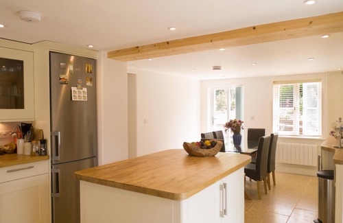 New Forest District Cottage | Cottage with Covered Hot Tub 38C sleeps 6 Godshill New Forest National Park