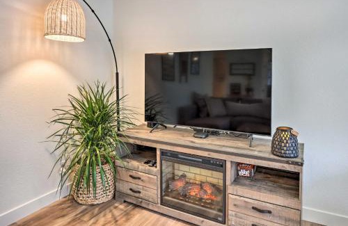 Osage Beach House | Cottage with Grill and Fire Pit in Osage Beach!