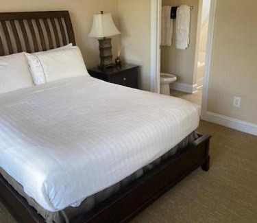 Wallace Resort | Cottages and Suites at River Landing