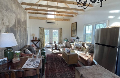 South Carolina Lakes & Blackwater Rivers Cottage | COTTON HOUSE COTTAGE Super charming 100 Ac Historic Farm - 19 minutes to Aiken.