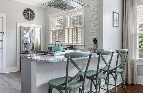 Columbia House | Cottontown 3BR | Mins to USC | Sleeps 6