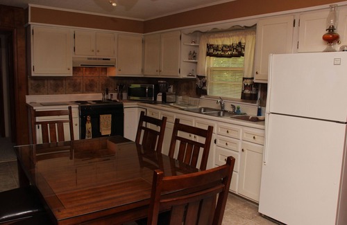 Riverside House | Country Beauty and Feel, Minutes away from the Best Michigan has to offer!