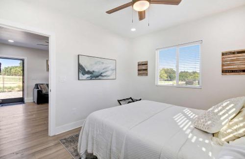 Loomis House | Country Charmer Single Story Cottage Pet Friendly