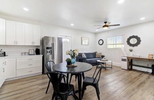 Loomis House | Country Charmer Single Story Cottage Pet Friendly