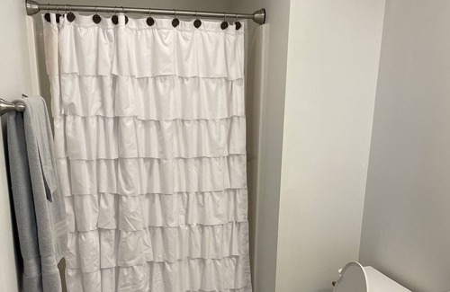 Rayne House | Country Cottage in Roberts Cove