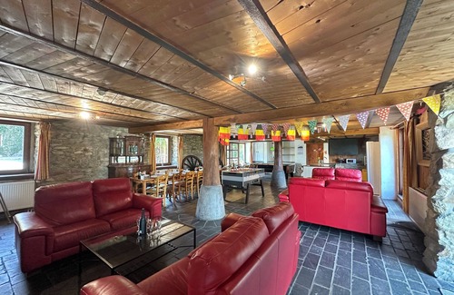Gouvy House | Country gite with bubble bath, sauna and billard