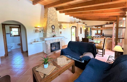 Arta Cottage | Country House 'Ca'n Jutger' with Private Pool, Private Terrace and Wi-Fi