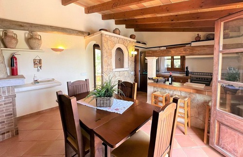 Arta Cottage | Country House 'Ca'n Jutger' with Private Pool, Private Terrace and Wi-Fi
