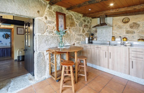 Portas House | Country House 'Casa Roi' with Private Terrace, Private Garden and Wi-Fi