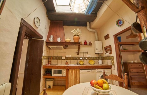 Fuenteheridos House | Country House 'El Tragaluz I' with Mountain View, Shared Terrace and Wi-Fi