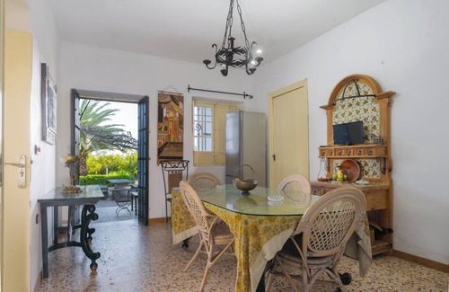 Gerena House | Country House 'Hacienda San Felipe' with Private Pool, Shared Terrace and Wi-Fi
