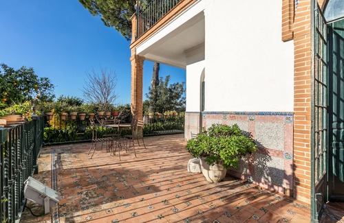 Gerena House | Country House 'Hacienda San Felipe' with Private Pool, Shared Terrace and Wi-Fi