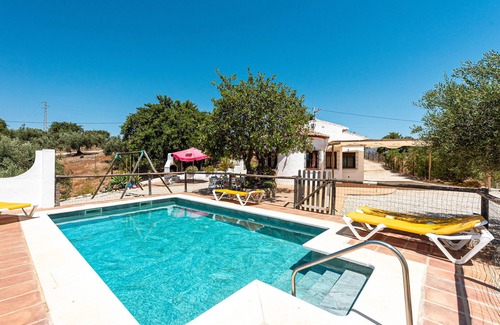 Comares House | Country House 'La Casita Del Garrobo' with Mountain View, Wi-Fi and Air Conditioning