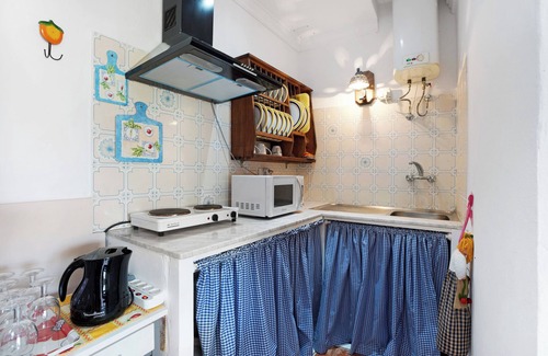 Fasnia Villa | Country House 'Lucrecia' with Sea View, Private Pool and Wi-Fi