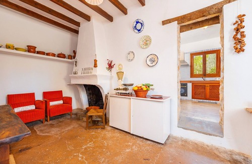 Son Macia Villa | Country House 'Manenta' with Mountain View, Private Pool and Wi-Fi