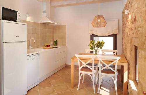 Campos Villa | Country House 'Son Rossinyol' with Mountain Views, Private Pool and Wi-Fi