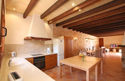 Campos Villa | Country House 'Son Rossinyol' with Mountain Views, Private Pool and Wi-Fi