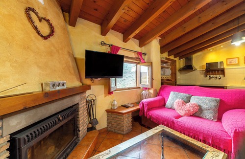 Laroya House | Country House 'Tenguerengue' with Mountain View, Wi-Fi and Air Conditioning