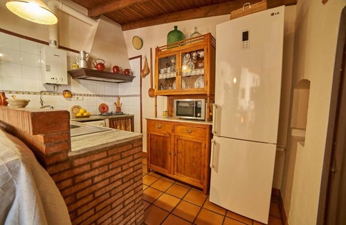 Fuenteheridos House | Country House 'Tragaluz Il' with Mountain View, Shared Terrace and Wi-Fi