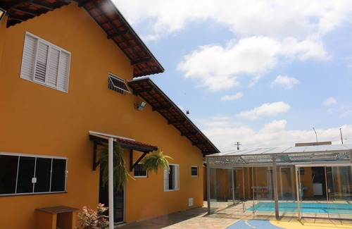 Regiao Urbana Homogenea XXIII House | Country house with swimming pool in Poços de Caldas.
