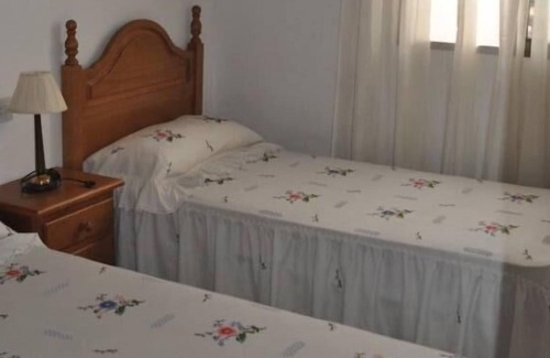 Motril Cottage | Country house with garden, saltwater pool and internet access.